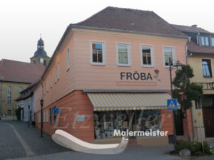 Fassadenanstrich mit Beschriftung | Maler Etzweiler